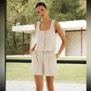 Beige linen blend shorts and vest set